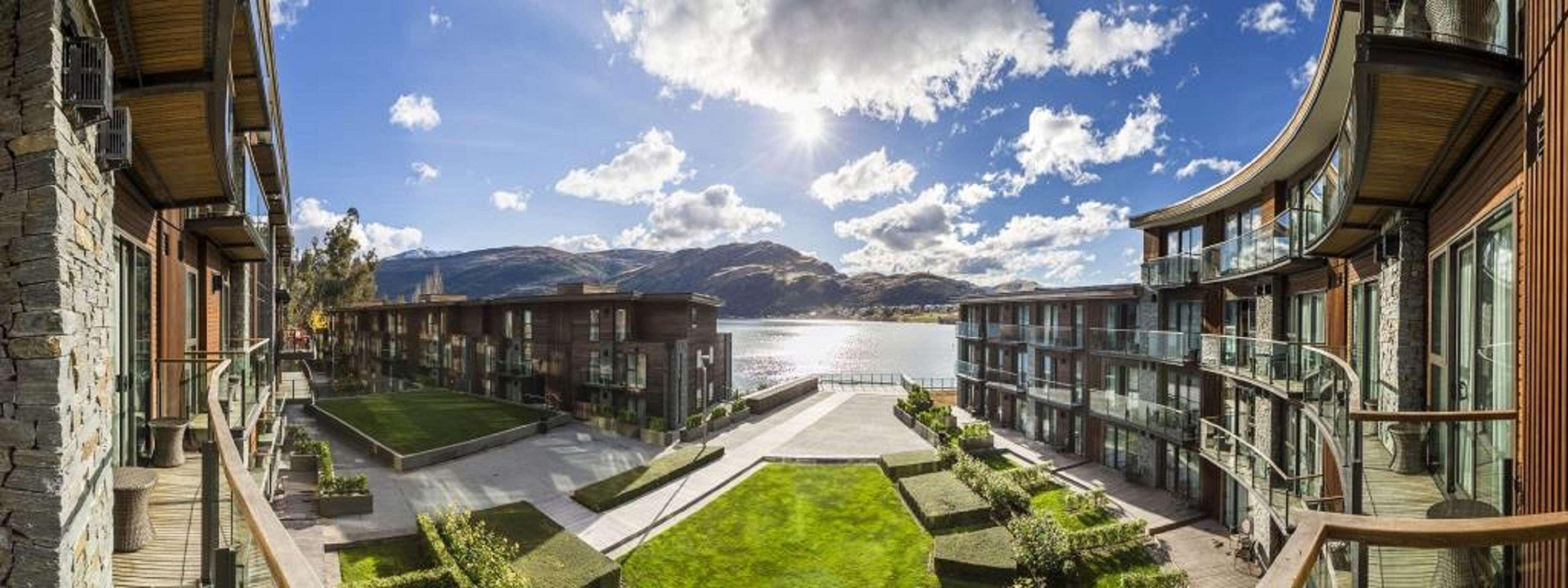 Hilton Queenstown Resort & Spa Resort Queenstown