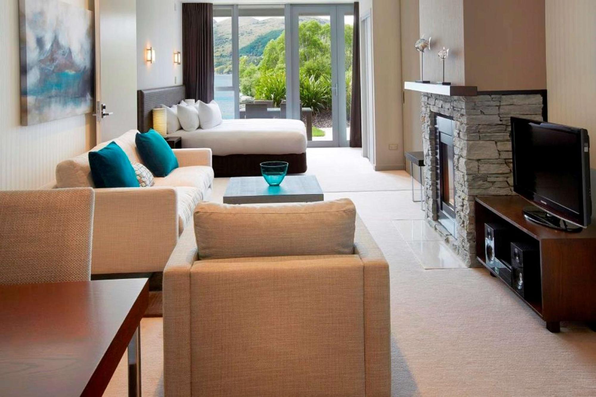 Hilton Queenstown Resort & Spa Resort Queenstown